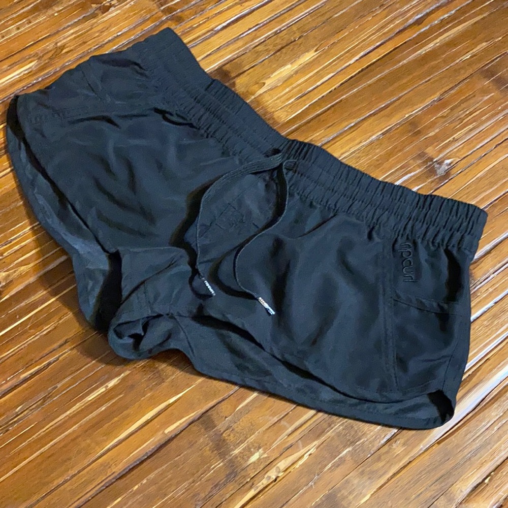 RIP CURL BOARD SHORTS✨